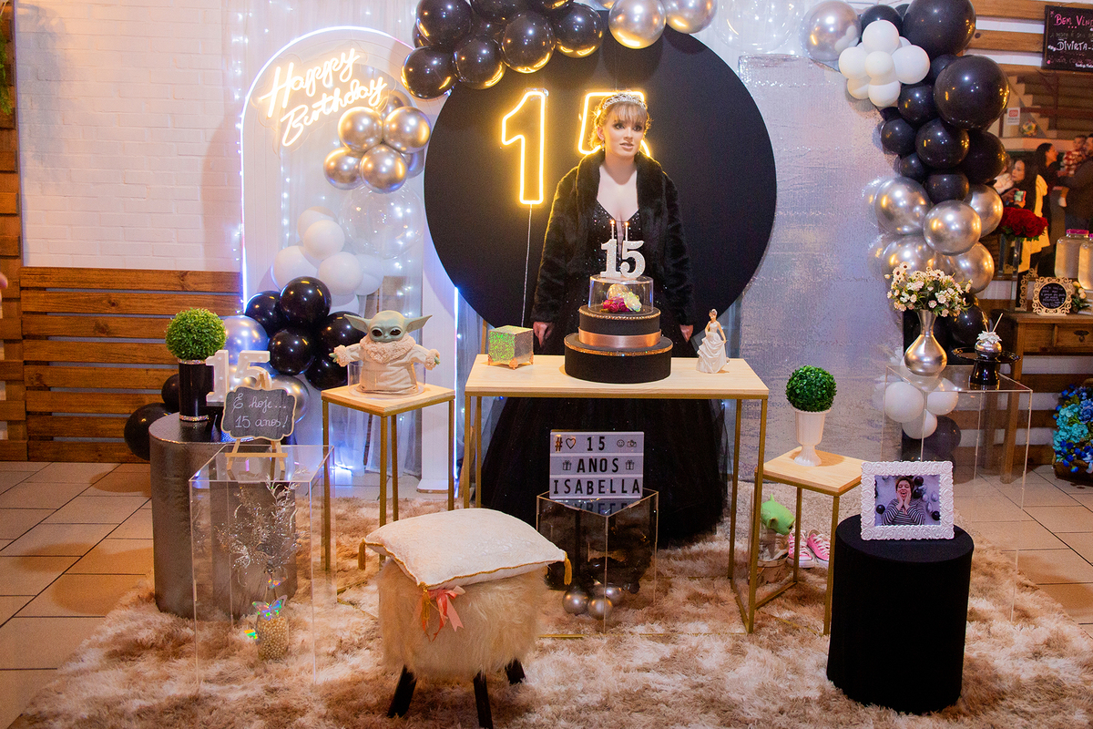 acompanhamento mensal de bebe caxias do sul figurino cenario tematico  personagem foto infantil serra gaucha fotografia familia mundo azul rosa ensaio fotografico crianca newborn baby menino menina smash the cake esmague o bolo banheira urso circo