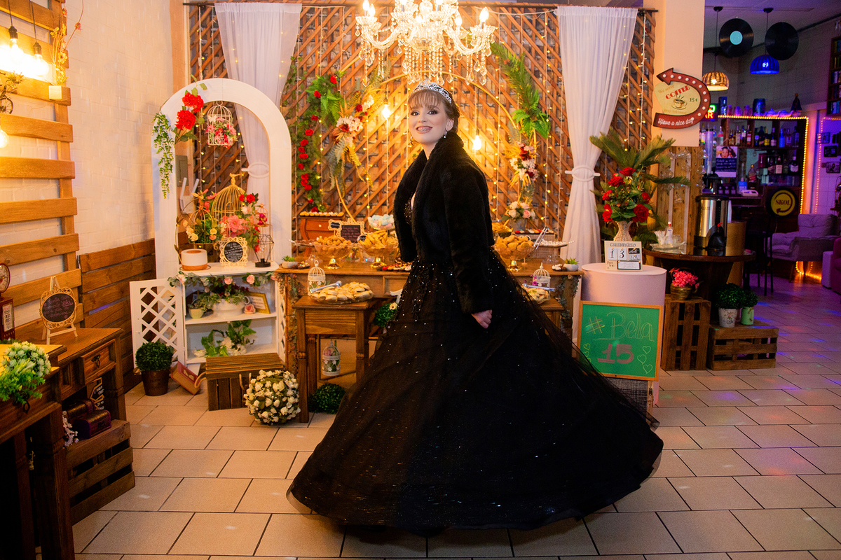 acompanhamento mensal de bebe caxias do sul figurino cenario tematico  personagem foto infantil serra gaucha fotografia familia mundo azul rosa ensaio fotografico crianca newborn baby menino menina smash the cake esmague o bolo banheira urso circo