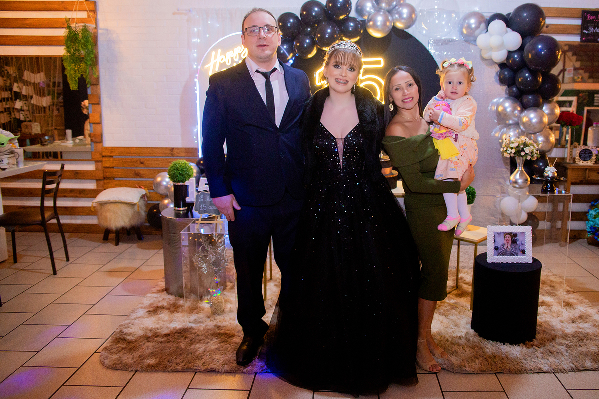 acompanhamento mensal de bebe caxias do sul figurino cenario tematico  personagem foto infantil serra gaucha fotografia familia mundo azul rosa ensaio fotografico crianca newborn baby menino menina smash the cake esmague o bolo banheira urso circo