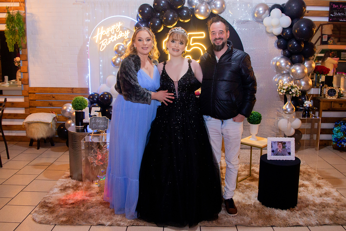 acompanhamento mensal de bebe caxias do sul figurino cenario tematico  personagem foto infantil serra gaucha fotografia familia mundo azul rosa ensaio fotografico crianca newborn baby menino menina smash the cake esmague o bolo banheira urso circo