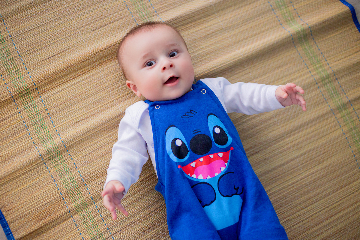 acompanhamento mensal de bebe caxias do sul figurino cenario tematico  personagem foto infantil serra gaucha fotografia familia mundo azul rosa ensaio fotografico crianca newborn baby menino menina smash the cake esmague o bolo banheira urso circo