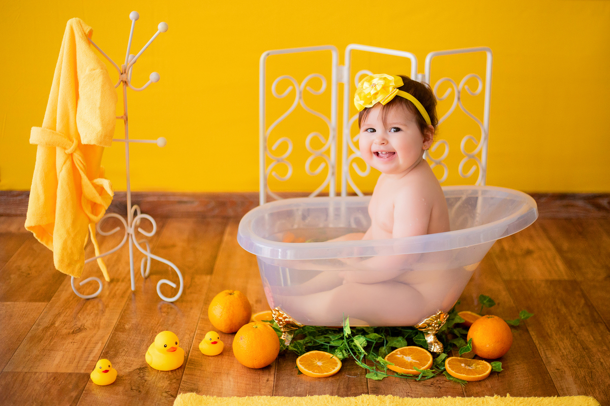 acompanhamento mensal de bebe caxias do sul figurino cenario tematico  personagem foto infantil serra gaucha fotografia familia mundo azul rosa ensaio fotografico crianca newborn baby menino menina smash the cake esmague o bolo banheira urso circo
