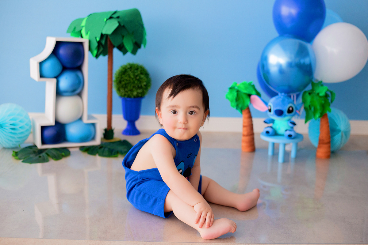 acompanhamento mensal de bebe caxias do sul figurino cenario tematico  personagem foto infantil serra gaucha fotografia familia mundo azul rosa ensaio fotografico crianca newborn baby menino menina smash the cake esmague o bolo banheira urso circo