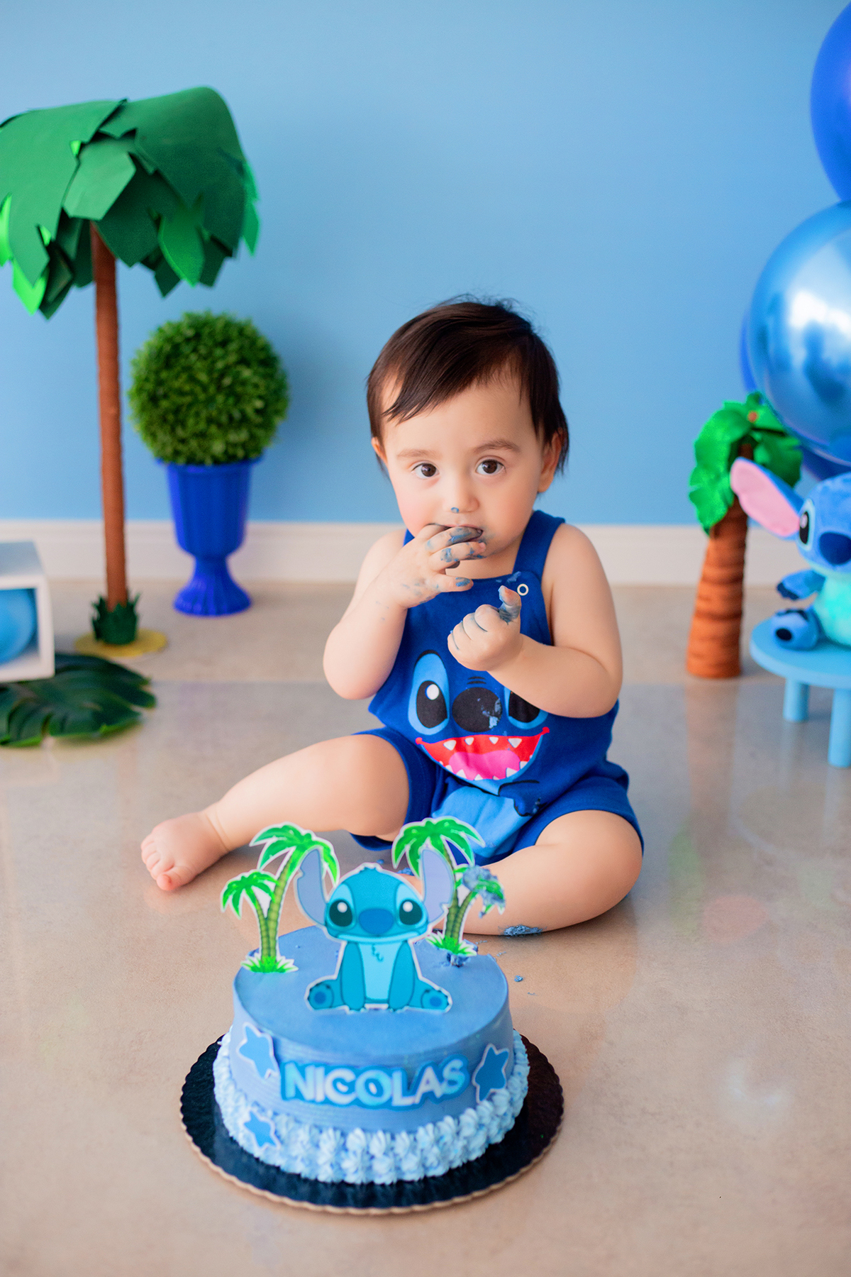 acompanhamento mensal de bebe caxias do sul figurino cenario tematico  personagem foto infantil serra gaucha fotografia familia mundo azul rosa ensaio fotografico crianca newborn baby menino menina smash the cake esmague o bolo banheira urso circo