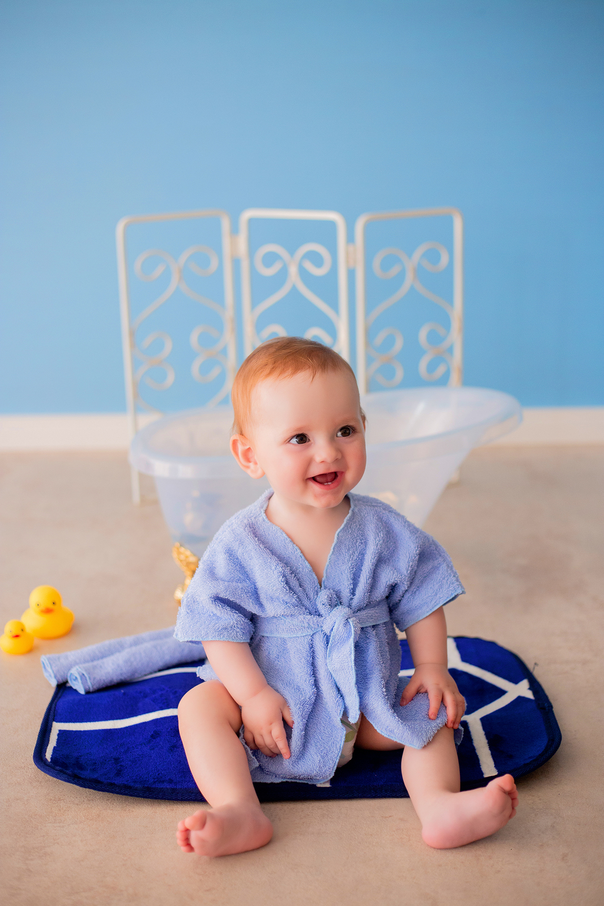 acompanhamento mensal de bebe caxias do sul figurino cenario tematico  personagem foto infantil serra gaucha fotografia familia mundo azul rosa ensaio fotografico crianca newborn baby menino menina smash the cake esmague o bolo banheira urso circo