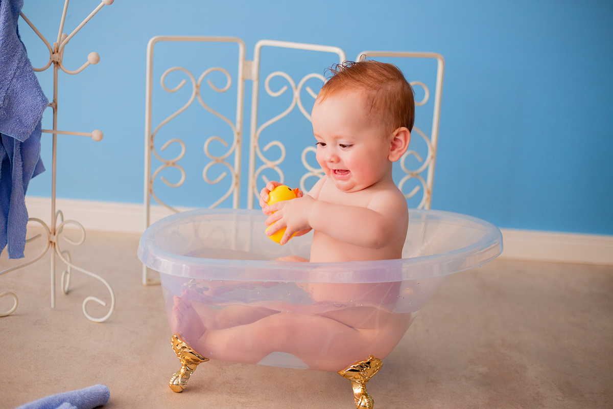 acompanhamento mensal de bebe caxias do sul figurino cenario tematico  personagem foto infantil serra gaucha fotografia familia mundo azul rosa ensaio fotografico crianca newborn baby menino menina smash the cake esmague o bolo banheira urso circo