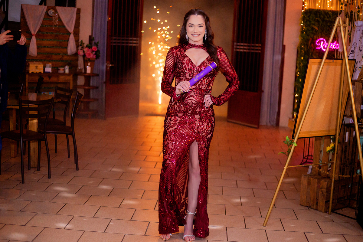 acompanhamento mensal de bebe caxias do sul figurino cenario tematico  personagem foto infantil serra gaucha fotografia familia mundo azul rosa ensaio fotografico crianca newborn baby menino menina smash the cake esmague o bolo banheira urso circo