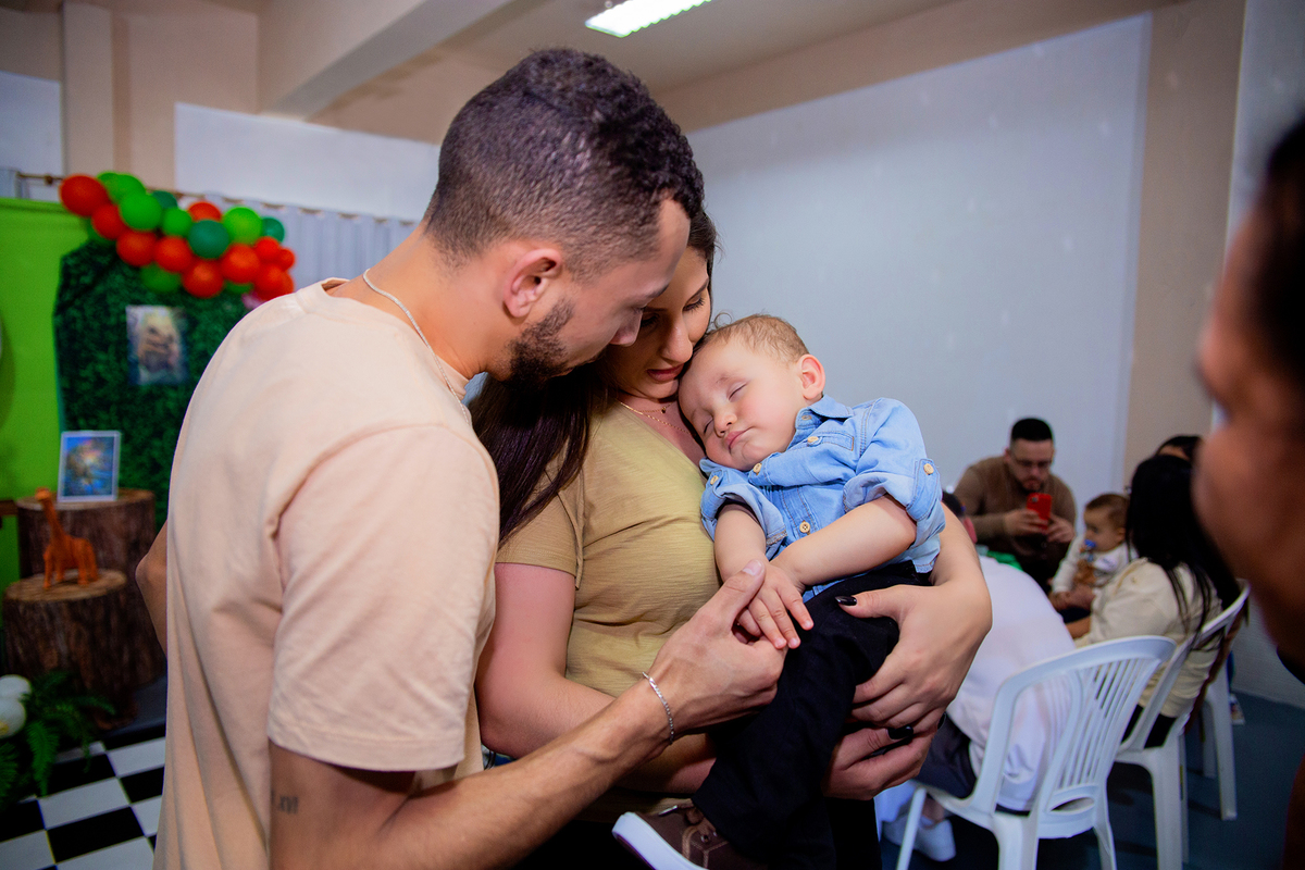 acompanhamento mensal de bebe caxias do sul figurino cenario tematico  personagem foto infantil serra gaucha fotografia familia mundo azul rosa ensaio fotografico crianca newborn baby menino menina smash the cake esmague o bolo banheira urso circo