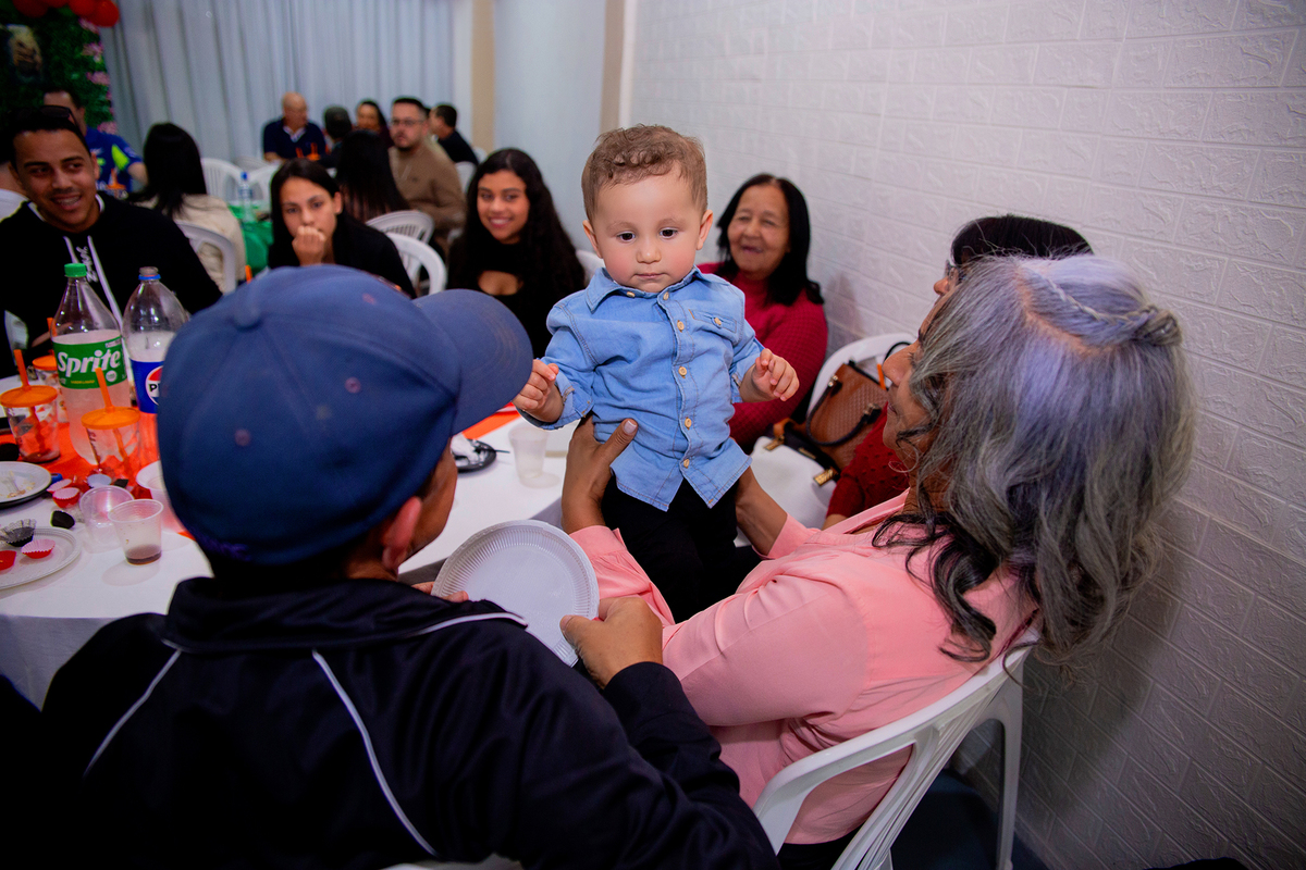 acompanhamento mensal de bebe caxias do sul figurino cenario tematico  personagem foto infantil serra gaucha fotografia familia mundo azul rosa ensaio fotografico crianca newborn baby menino menina smash the cake esmague o bolo banheira urso circo