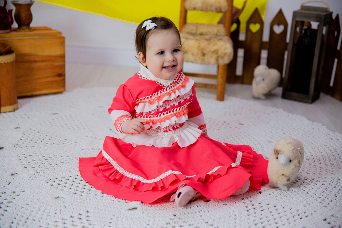 acompanhamento mensal de bebe caxias do sul figurino cenario tematico  personagem foto infantil serra gaucha fotografia familia mundo azul rosa ensaio fotografico crianca newborn baby menino menina smash the cake esmague o bolo banheira urso circo