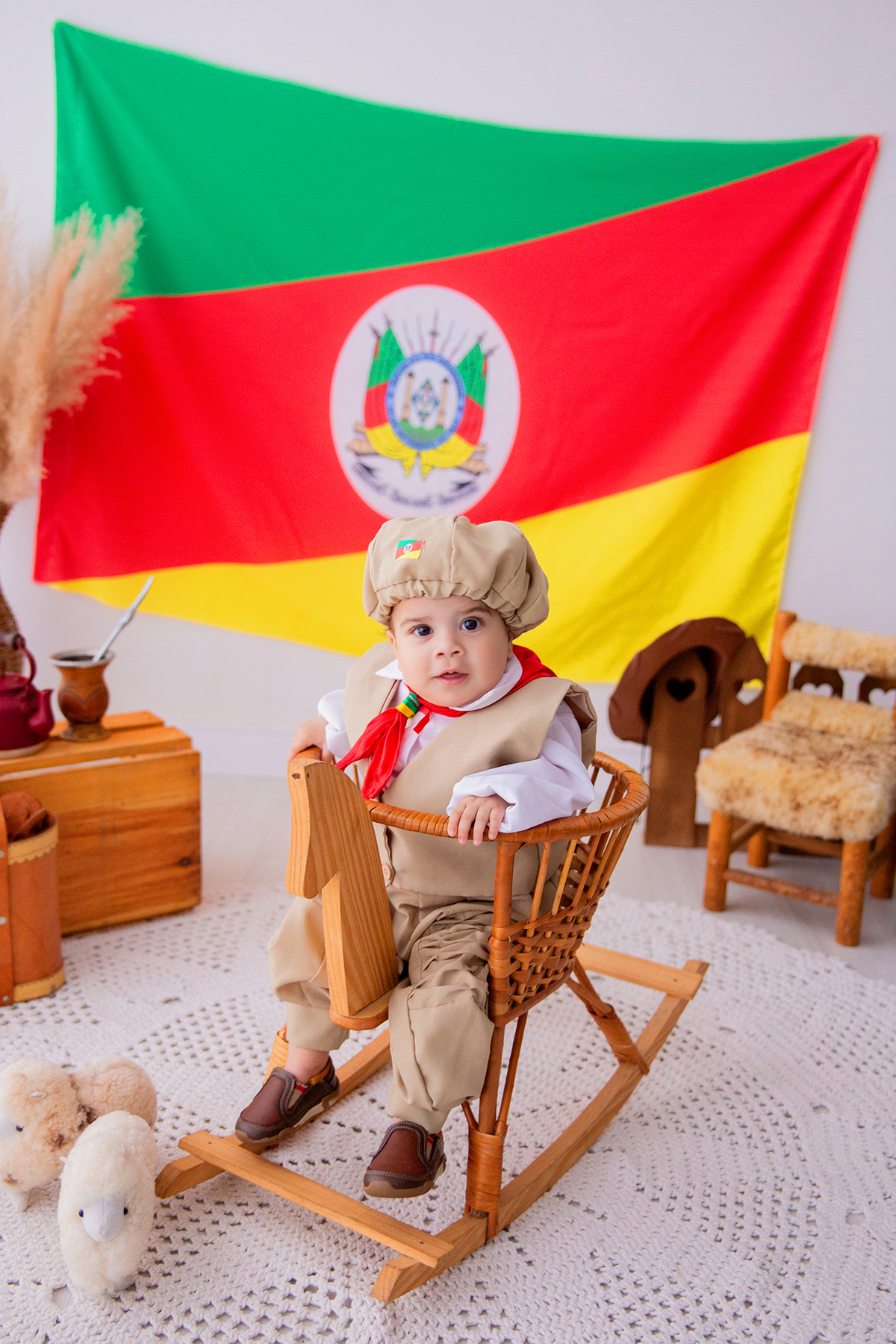 acompanhamento mensal de bebe caxias do sul figurino cenario tematico  personagem foto infantil serra gaucha fotografia familia mundo azul rosa ensaio fotografico crianca newborn baby menino menina smash the cake esmague o bolo banheira urso circo