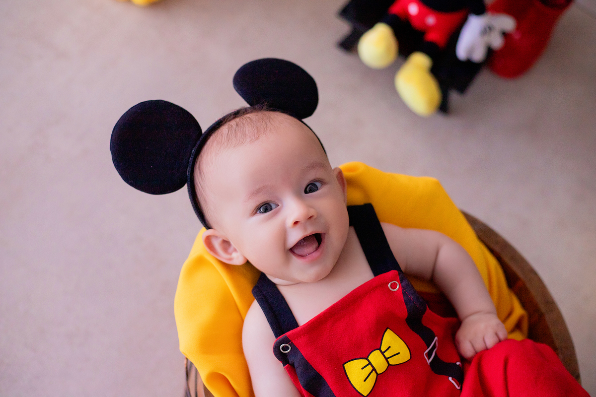 acompanhamento mensal de bebe caxias do sul figurino cenario tematico  personagem foto infantil serra gaucha fotografia familia mundo azul rosa ensaio fotografico crianca newborn baby menino menina smash the cake esmague o bolo banheira urso circo