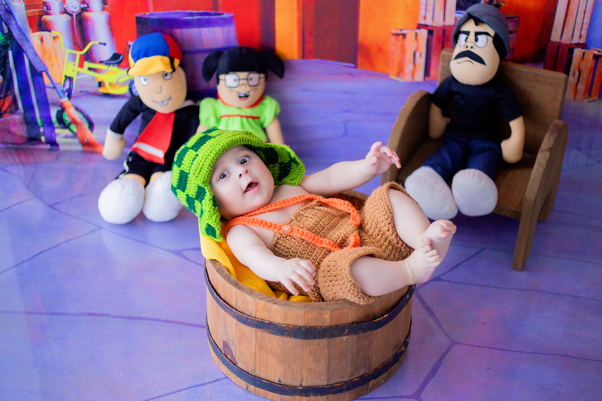 acompanhamento mensal de bebe caxias do sul figurino cenario tematico  personagem foto infantil serra gaucha fotografia familia mundo azul rosa ensaio fotografico crianca newborn baby menino menina smash the cake esmague o bolo banheira urso circo