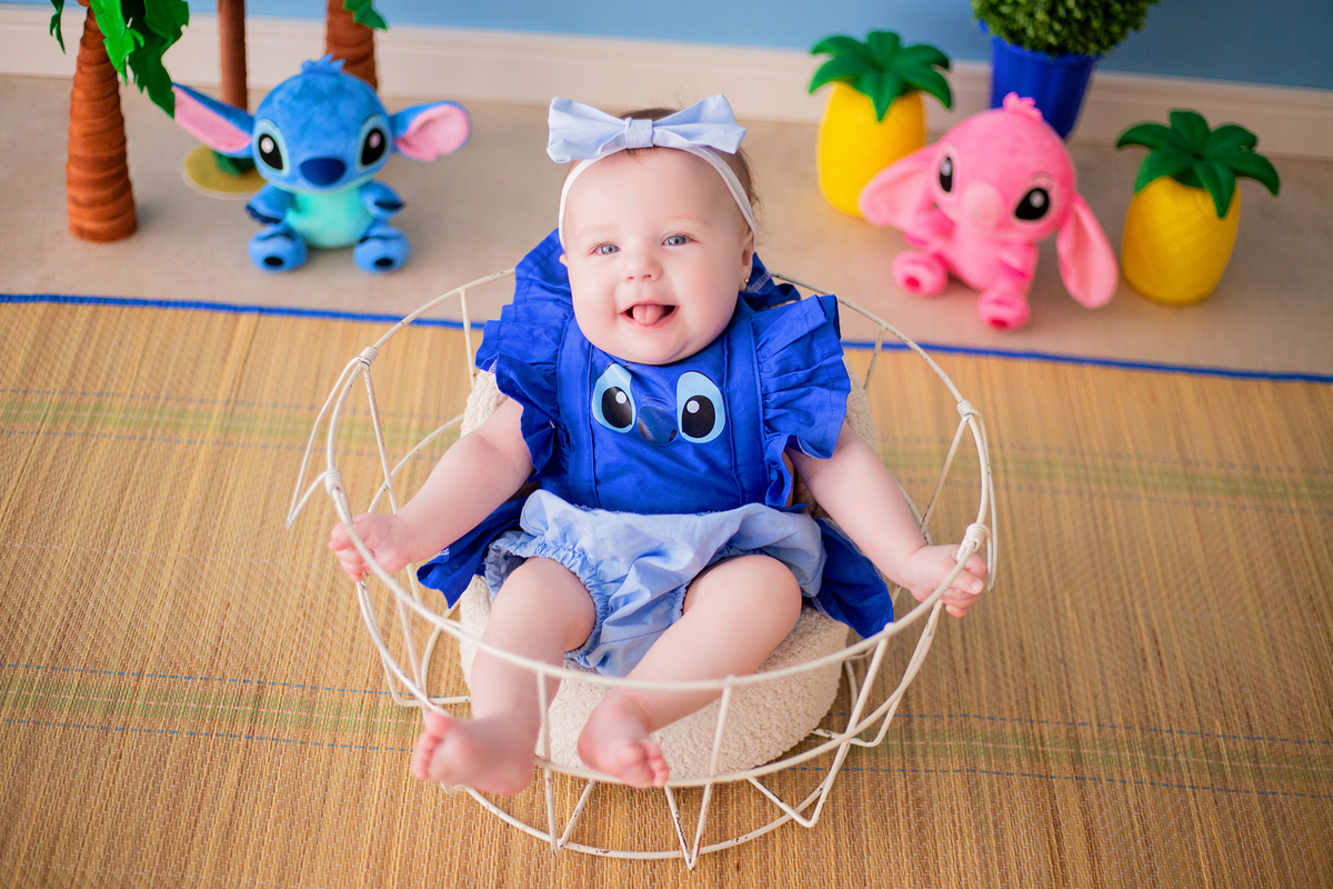 acompanhamento mensal de bebe caxias do sul figurino cenario tematico  personagem foto infantil serra gaucha fotografia familia mundo azul rosa ensaio fotografico crianca newborn baby menino menina smash the cake esmague o bolo banheira urso circo