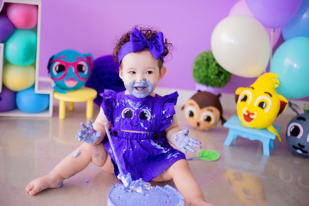 acompanhamento mensal de bebe caxias do sul figurino cenario tematico  personagem foto infantil serra gaucha fotografia familia mundo azul rosa ensaio fotografico crianca newborn baby menino menina smash the cake esmague o bolo banheira urso circo