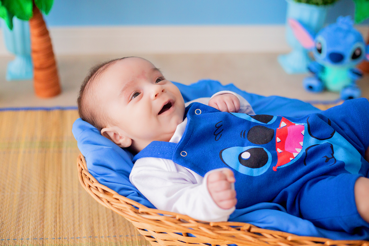 acompanhamento mensal de bebe caxias do sul figurino cenario tematico  personagem foto infantil serra gaucha fotografia familia mundo azul rosa ensaio fotografico crianca newborn baby menino menina smash the cake esmague o bolo banheira urso circo