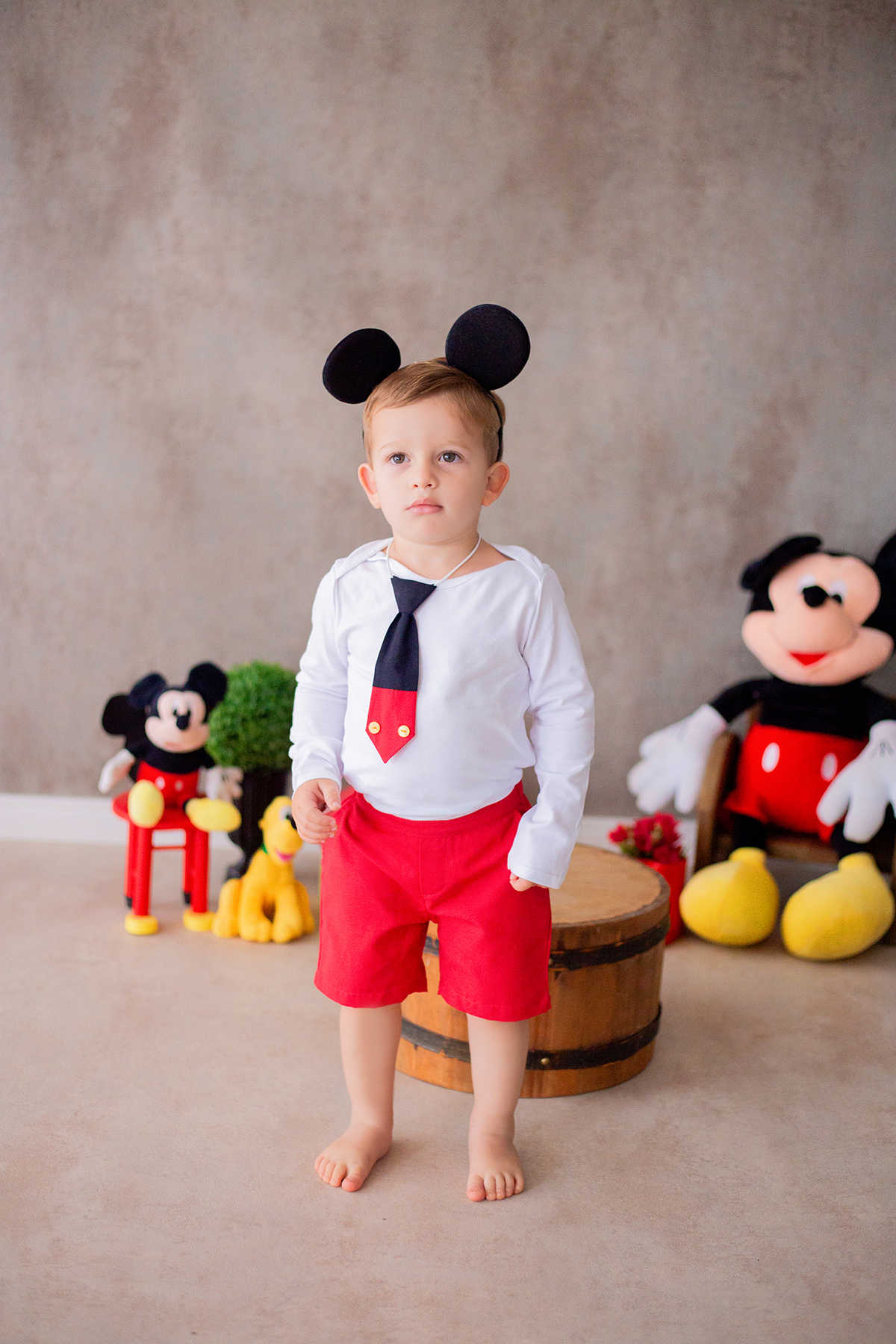 acompanhamento mensal de bebe caxias do sul figurino cenario tematico  personagem foto infantil serra gaucha fotografia familia mundo azul rosa ensaio fotografico crianca newborn baby menino menina smash the cake esmague o bolo banheira urso circo