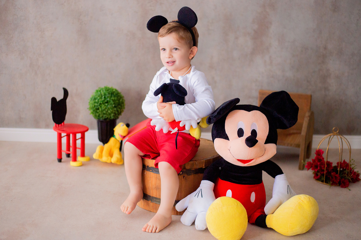 acompanhamento mensal de bebe caxias do sul figurino cenario tematico  personagem foto infantil serra gaucha fotografia familia mundo azul rosa ensaio fotografico crianca newborn baby menino menina smash the cake esmague o bolo banheira urso circo