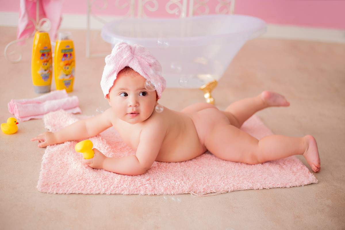 acompanhamento mensal de bebe caxias do sul figurino cenario tematico  personagem foto infantil serra gaucha fotografia familia mundo azul rosa ensaio fotografico crianca newborn baby menino menina smash the cake esmague o bolo banheira urso circo