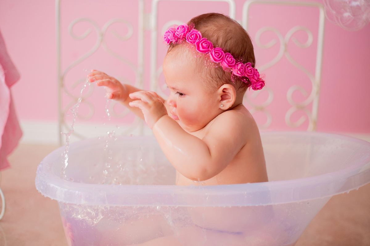 acompanhamento mensal de bebe caxias do sul figurino cenario tematico  personagem foto infantil serra gaucha fotografia familia mundo azul rosa ensaio fotografico crianca newborn baby menino menina smash the cake esmague o bolo banheira urso circo