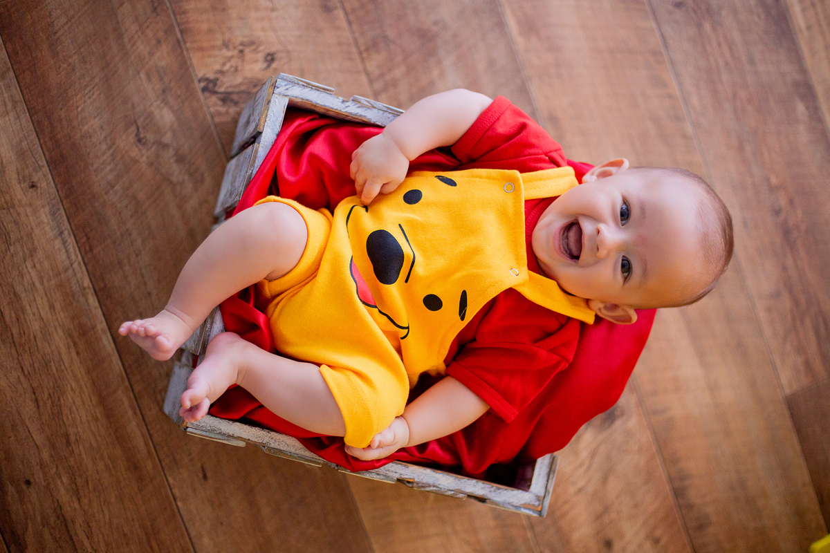 acompanhamento mensal de bebe caxias do sul figurino cenario tematico  personagem foto infantil serra gaucha fotografia familia mundo azul rosa ensaio fotografico crianca newborn baby menino menina smash the cake esmague o bolo banheira urso circo