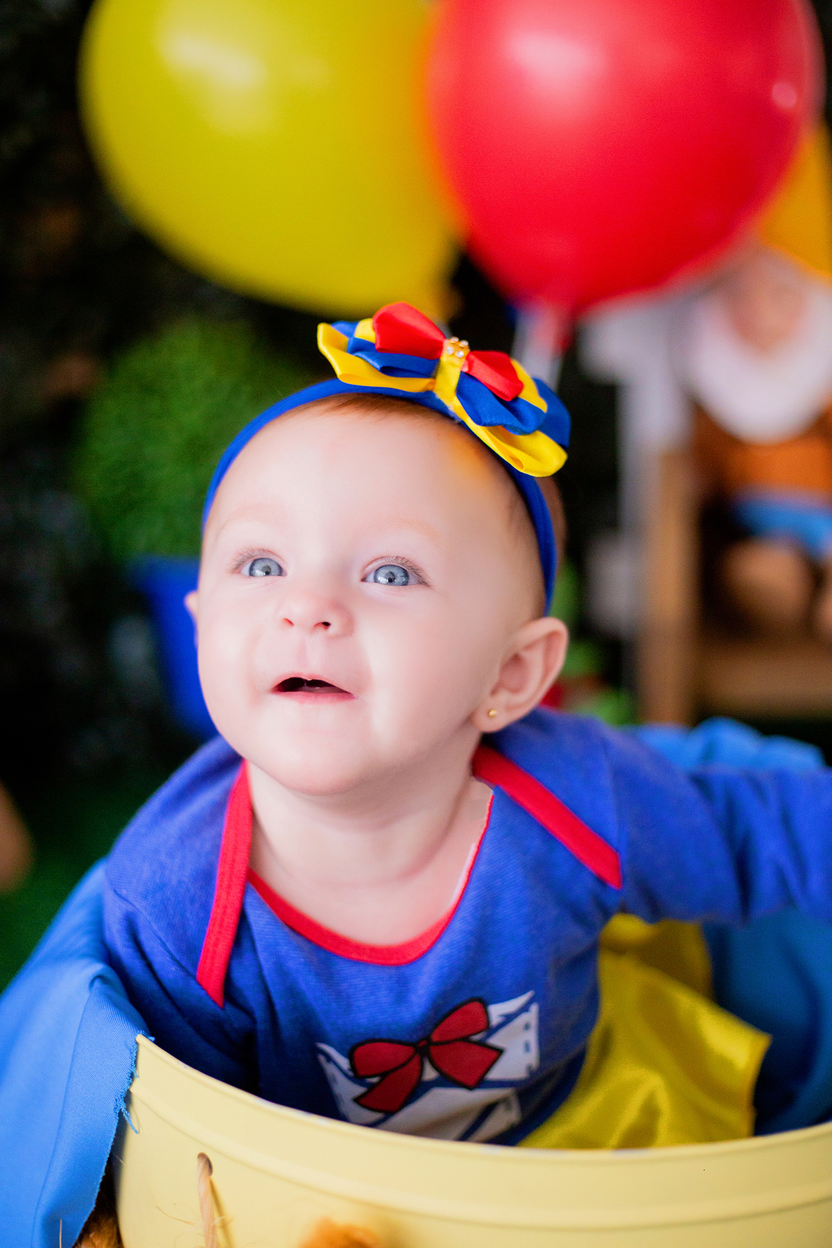 acompanhamento mensal de bebe caxias do sul figurino cenario tematico  personagem foto infantil serra gaucha fotografia familia mundo azul rosa ensaio fotografico crianca newborn baby menino menina smash the cake esmague o bolo banheira urso circo