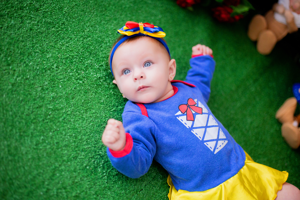 acompanhamento mensal de bebe caxias do sul figurino cenario tematico  personagem foto infantil serra gaucha fotografia familia mundo azul rosa ensaio fotografico crianca newborn baby menino menina smash the cake esmague o bolo banheira urso circo