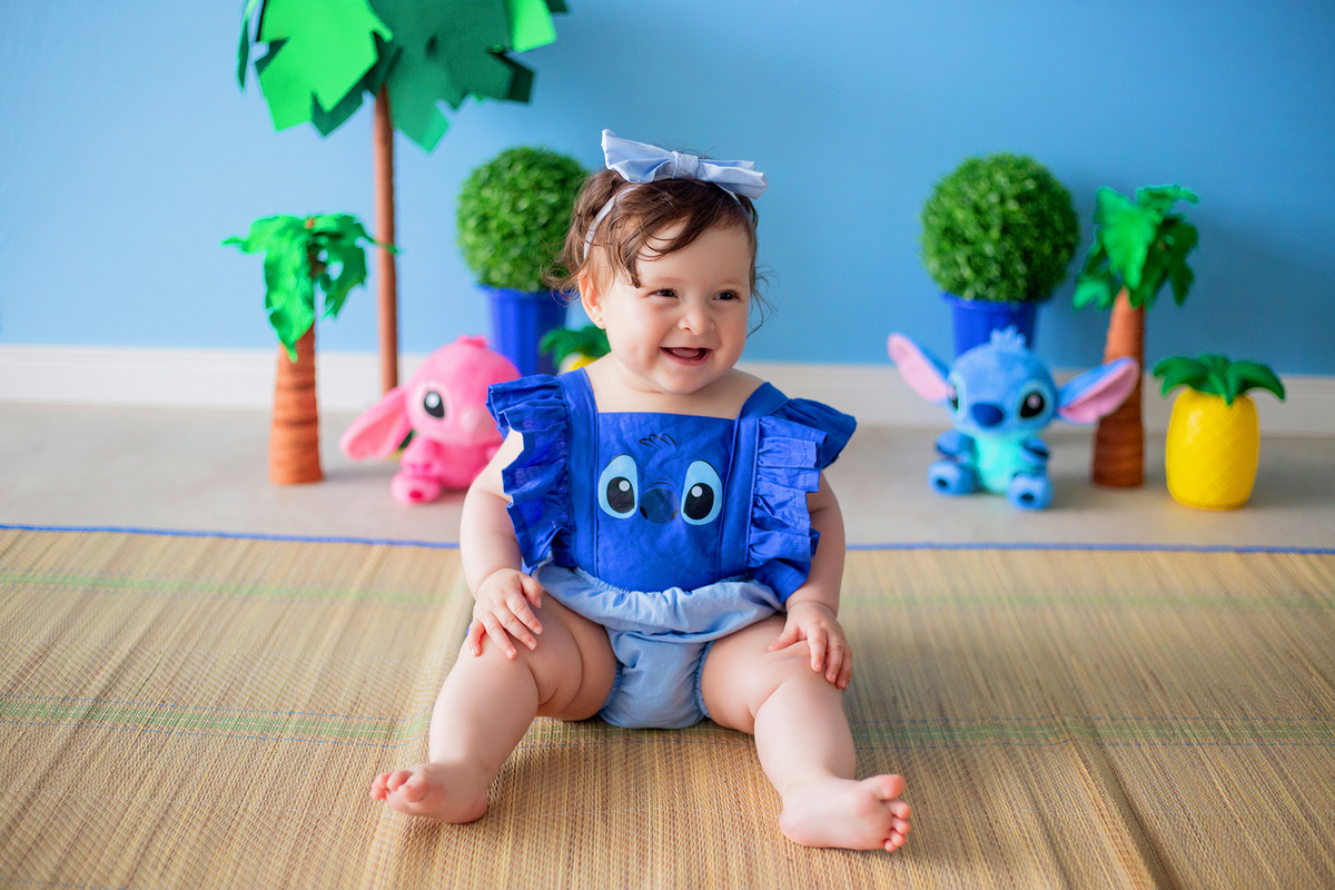 acompanhamento mensal de bebe caxias do sul figurino cenario tematico  personagem foto infantil serra gaucha fotografia familia mundo azul rosa ensaio fotografico crianca newborn baby menino menina smash the cake esmague o bolo banheira urso circo