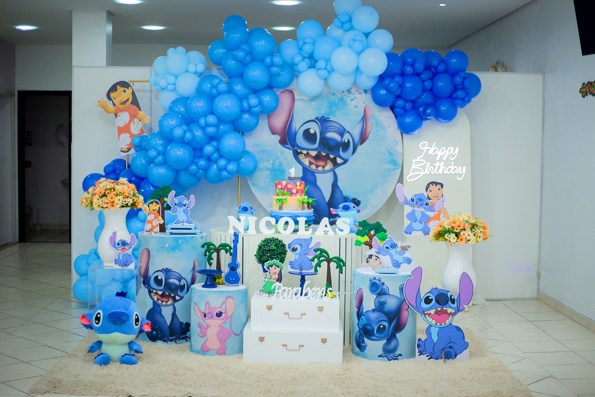 acompanhamento mensal de bebe caxias do sul figurino cenario tematico  personagem foto infantil serra gaucha fotografia familia mundo azul rosa ensaio fotografico crianca newborn baby menino menina smash the cake esmague o bolo banheira urso circo