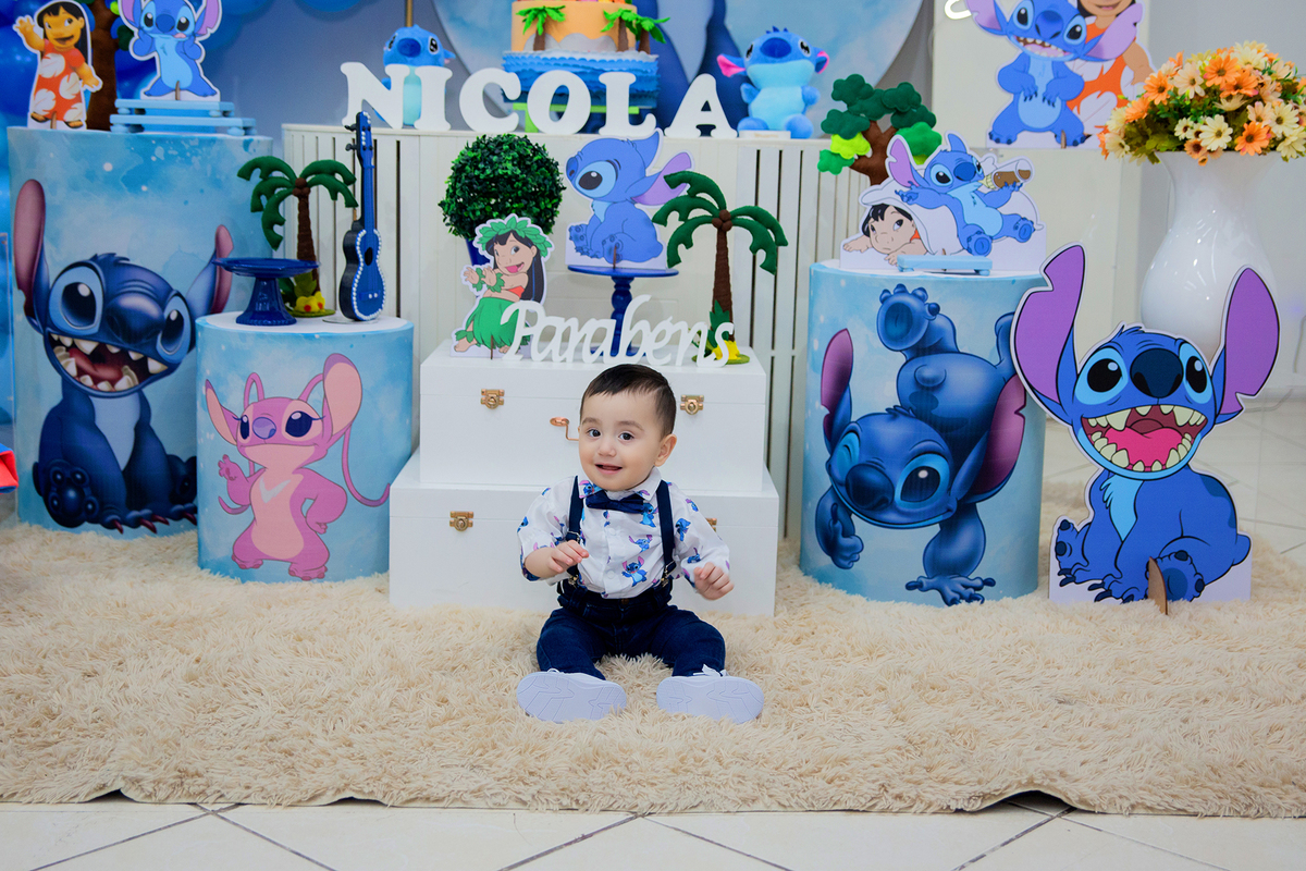 acompanhamento mensal de bebe caxias do sul figurino cenario tematico  personagem foto infantil serra gaucha fotografia familia mundo azul rosa ensaio fotografico crianca newborn baby menino menina smash the cake esmague o bolo banheira urso circo