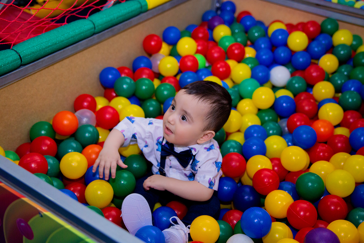 acompanhamento mensal de bebe caxias do sul figurino cenario tematico  personagem foto infantil serra gaucha fotografia familia mundo azul rosa ensaio fotografico crianca newborn baby menino menina smash the cake esmague o bolo banheira urso circo