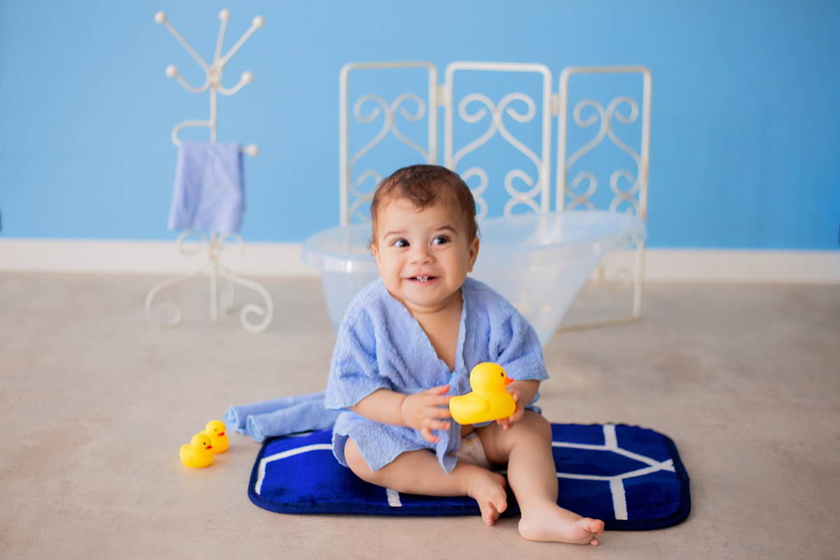 acompanhamento mensal de bebe caxias do sul figurino cenario tematico  personagem foto infantil serra gaucha fotografia familia mundo azul rosa ensaio fotografico crianca newborn baby menino menina smash the cake esmague o bolo banheira urso circo