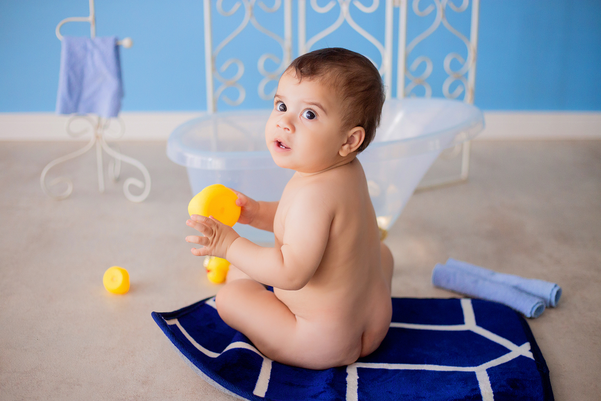 acompanhamento mensal de bebe caxias do sul figurino cenario tematico  personagem foto infantil serra gaucha fotografia familia mundo azul rosa ensaio fotografico crianca newborn baby menino menina smash the cake esmague o bolo banheira urso circo