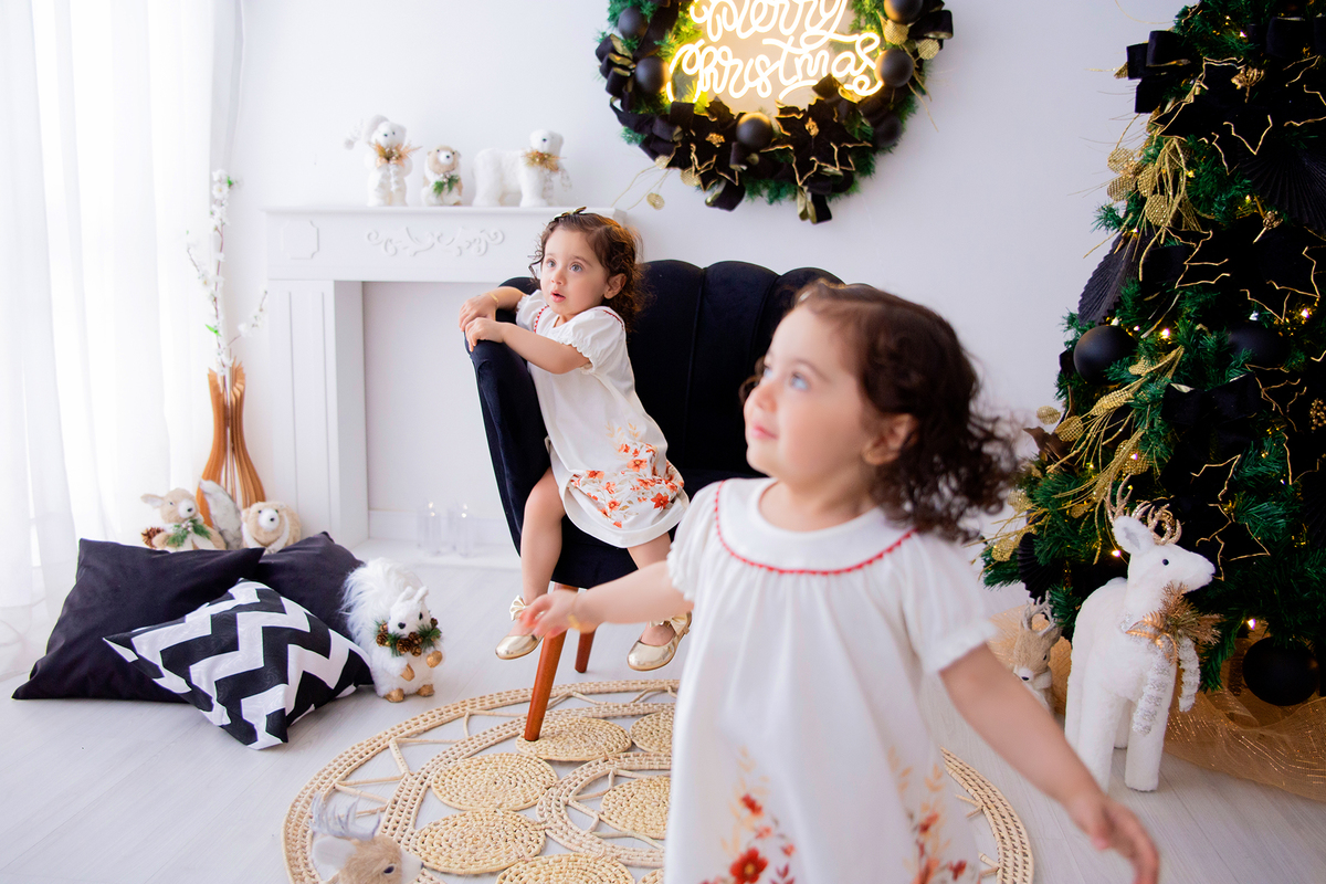 acompanhamento mensal de bebe caxias do sul figurino cenario tematico  personagem foto infantil serra gaucha fotografia familia mundo azul rosa ensaio fotografico crianca newborn baby menino menina smash the cake esmague o bolo banheira urso circo