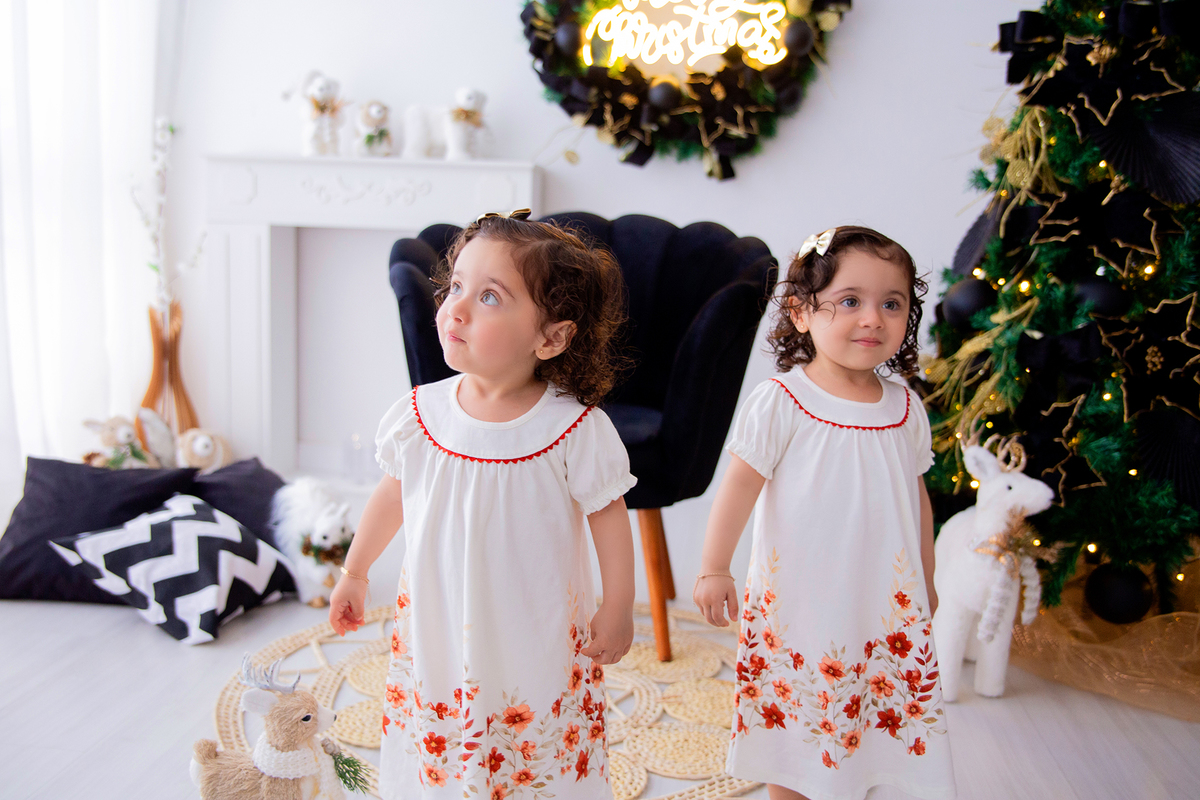 acompanhamento mensal de bebe caxias do sul figurino cenario tematico  personagem foto infantil serra gaucha fotografia familia mundo azul rosa ensaio fotografico crianca newborn baby menino menina smash the cake esmague o bolo banheira urso circo