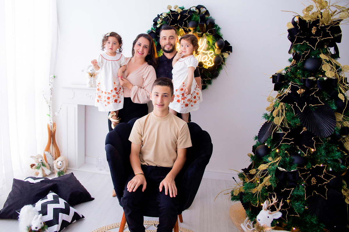 acompanhamento mensal de bebe caxias do sul figurino cenario tematico  personagem foto infantil serra gaucha fotografia familia mundo azul rosa ensaio fotografico crianca newborn baby menino menina smash the cake esmague o bolo banheira urso circo