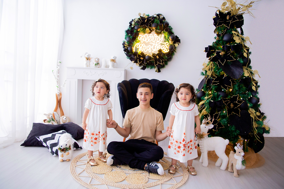 acompanhamento mensal de bebe caxias do sul figurino cenario tematico  personagem foto infantil serra gaucha fotografia familia mundo azul rosa ensaio fotografico crianca newborn baby menino menina smash the cake esmague o bolo banheira urso circo