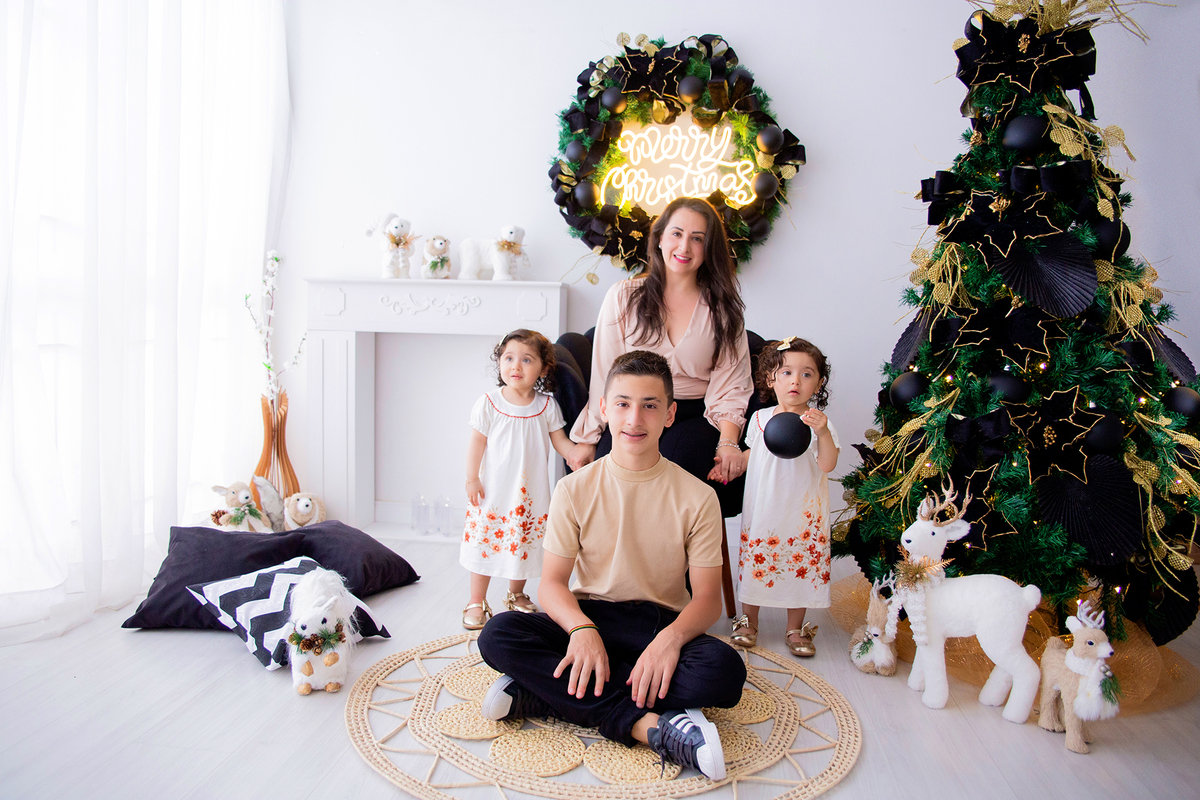 acompanhamento mensal de bebe caxias do sul figurino cenario tematico  personagem foto infantil serra gaucha fotografia familia mundo azul rosa ensaio fotografico crianca newborn baby menino menina smash the cake esmague o bolo banheira urso circo
