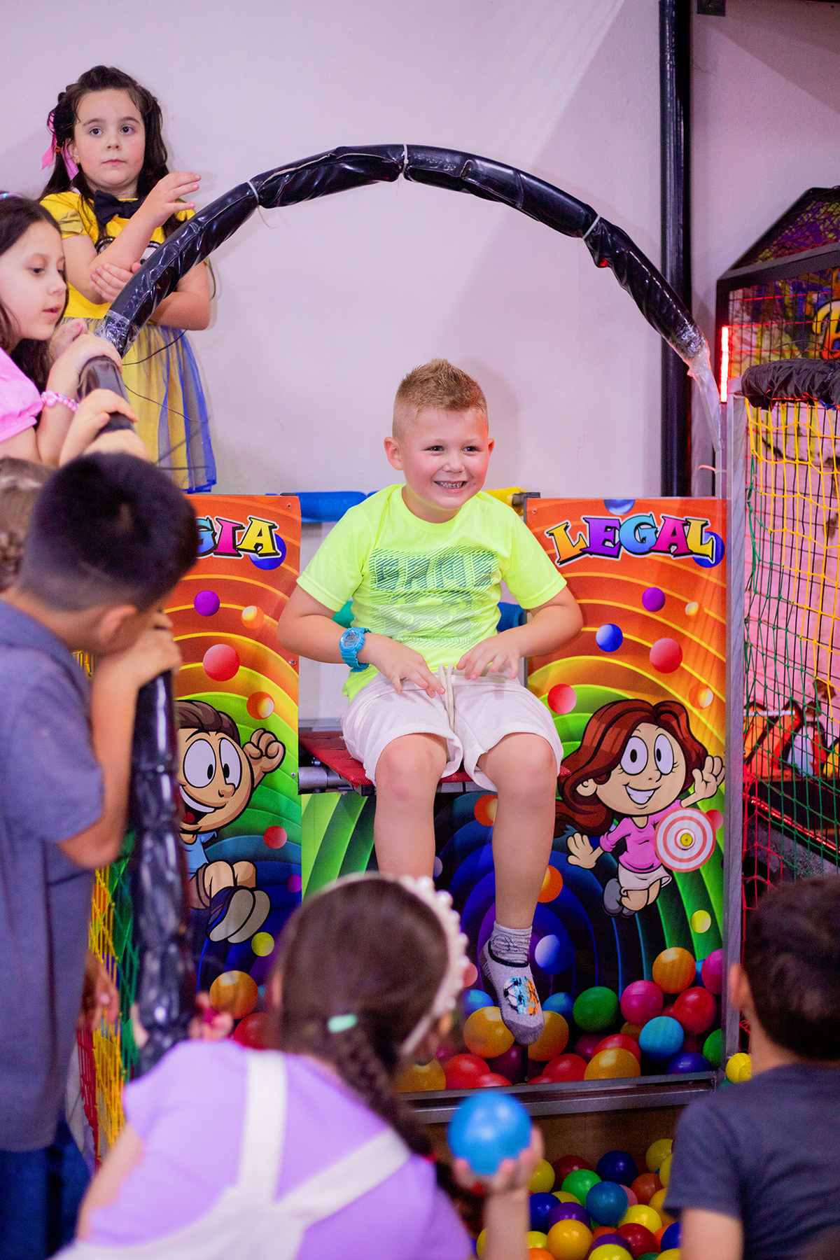 acompanhamento mensal de bebe caxias do sul figurino cenario tematico  personagem foto infantil serra gaucha fotografia familia mundo azul rosa ensaio fotografico crianca newborn baby menino menina smash the cake esmague o bolo banheira urso circo