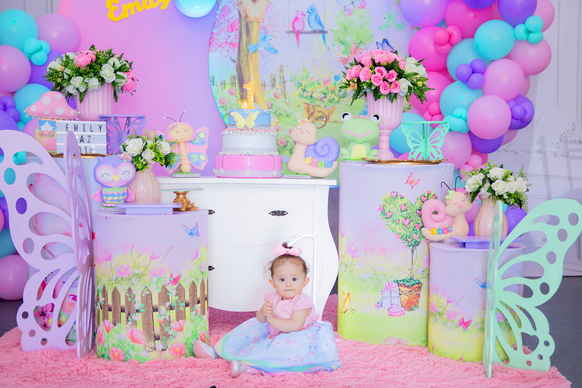 acompanhamento mensal de bebe caxias do sul figurino cenario tematico  personagem foto infantil serra gaucha fotografia familia mundo azul rosa ensaio fotografico crianca newborn baby menino menina smash the cake esmague o bolo banheira urso circo