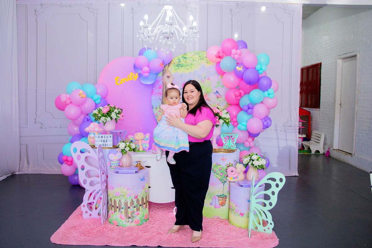 acompanhamento mensal de bebe caxias do sul figurino cenario tematico  personagem foto infantil serra gaucha fotografia familia mundo azul rosa ensaio fotografico crianca newborn baby menino menina smash the cake esmague o bolo banheira urso circo