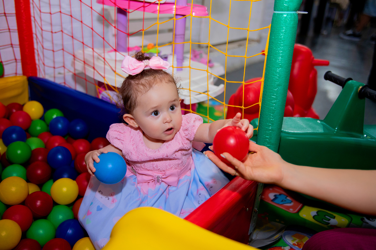 acompanhamento mensal de bebe caxias do sul figurino cenario tematico  personagem foto infantil serra gaucha fotografia familia mundo azul rosa ensaio fotografico crianca newborn baby menino menina smash the cake esmague o bolo banheira urso circo