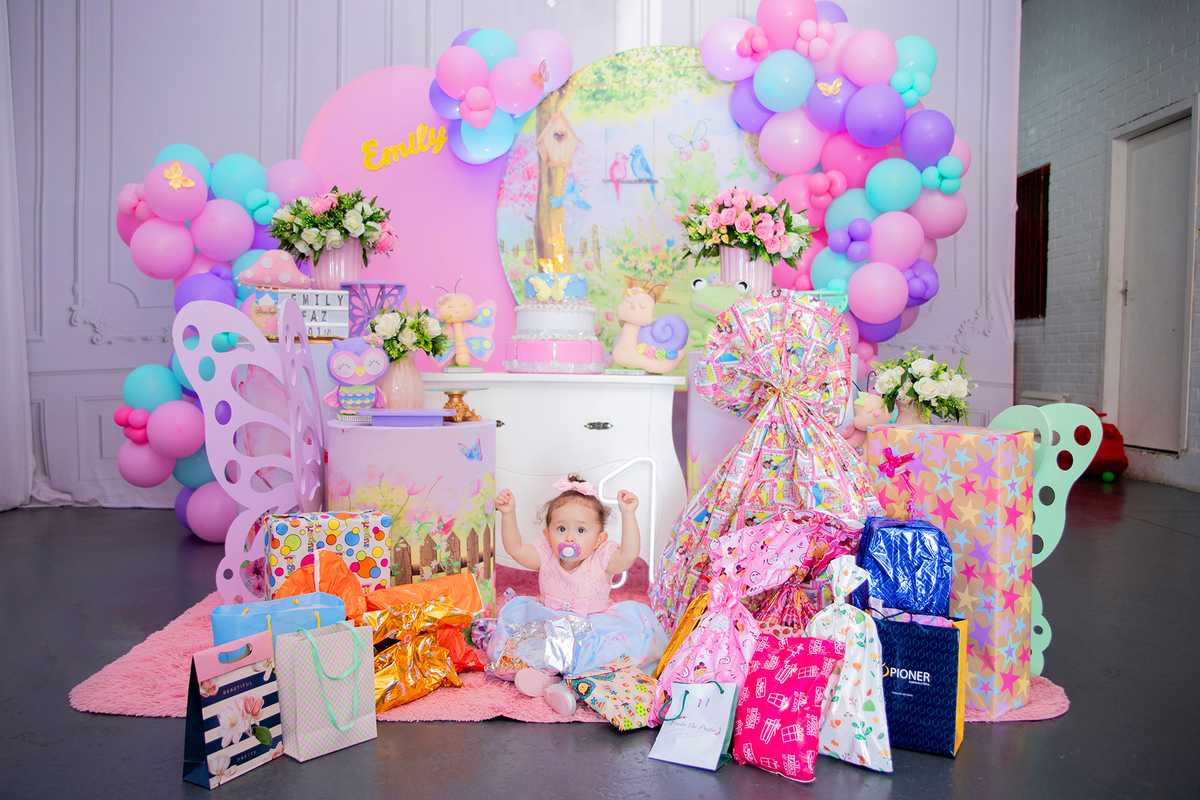 acompanhamento mensal de bebe caxias do sul figurino cenario tematico  personagem foto infantil serra gaucha fotografia familia mundo azul rosa ensaio fotografico crianca newborn baby menino menina smash the cake esmague o bolo banheira urso circo