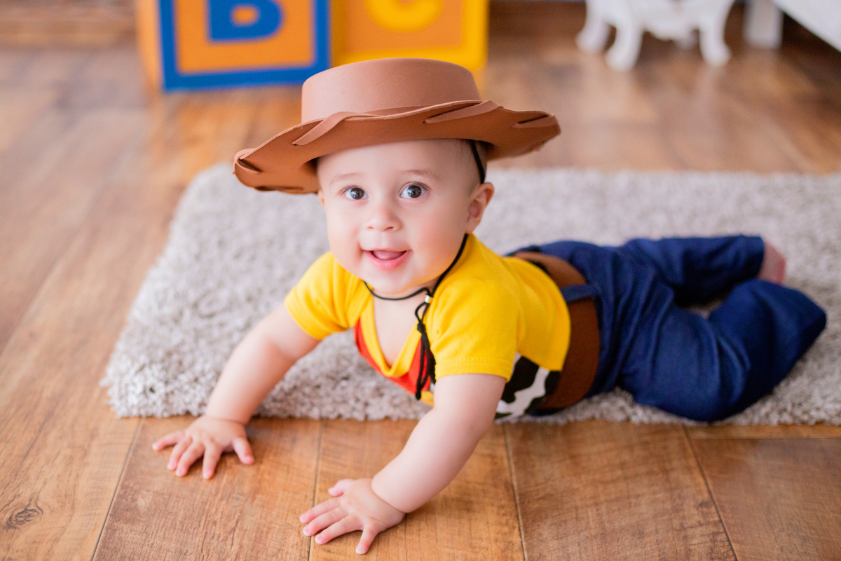 acompanhamento mensal de bebe caxias do sul figurino cenario tematico  personagem foto infantil serra gaucha fotografia familia mundo azul rosa ensaio fotografico crianca newborn baby menino menina smash the cake esmague o bolo banheira urso circo