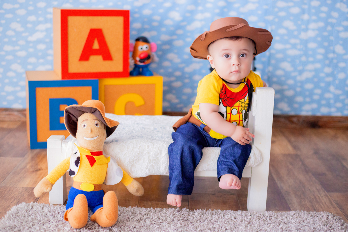 acompanhamento mensal de bebe caxias do sul figurino cenario tematico  personagem foto infantil serra gaucha fotografia familia mundo azul rosa ensaio fotografico crianca newborn baby menino menina smash the cake esmague o bolo banheira urso circo