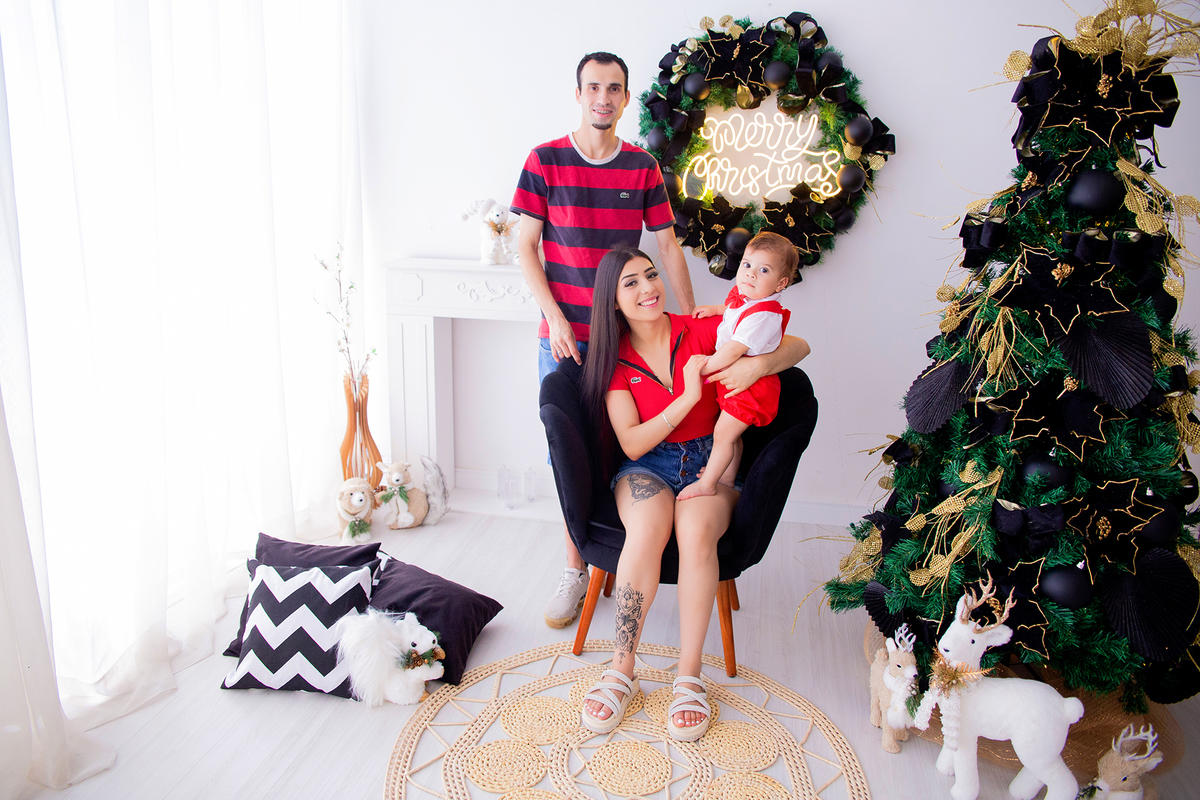 acompanhamento mensal de bebe caxias do sul figurino cenario tematico  personagem foto infantil serra gaucha fotografia familia mundo azul rosa ensaio fotografico crianca newborn baby menino menina smash the cake esmague o bolo banheira urso circo