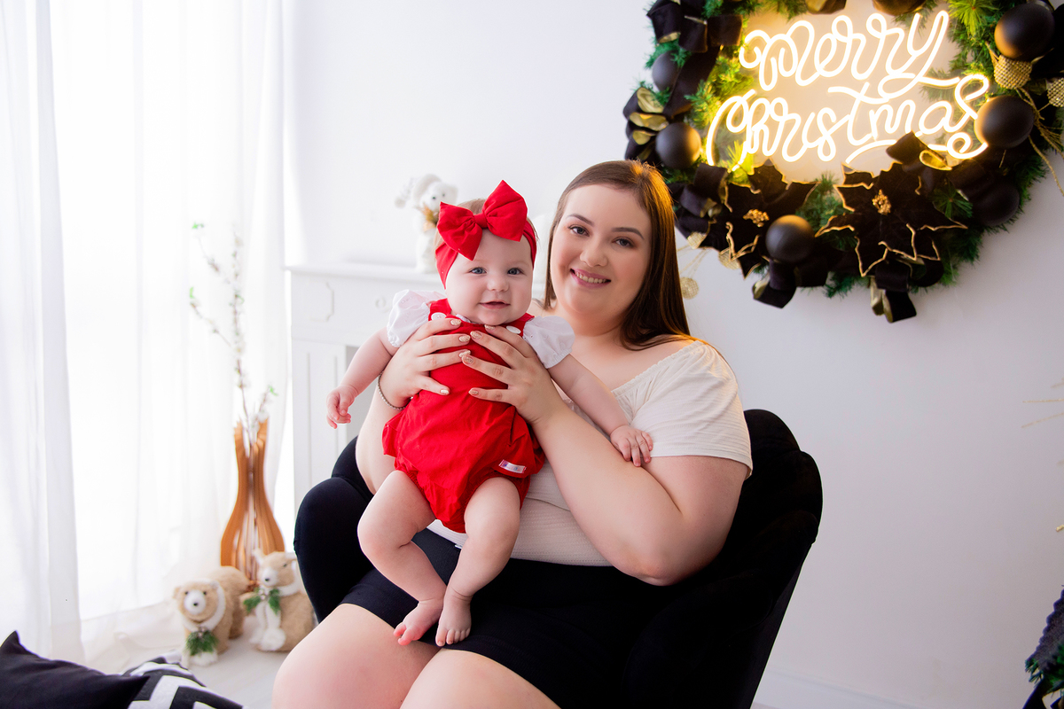 acompanhamento mensal de bebe caxias do sul figurino cenario tematico  personagem foto infantil serra gaucha fotografia familia mundo azul rosa ensaio fotografico crianca newborn baby menino menina smash the cake esmague o bolo banheira urso circo