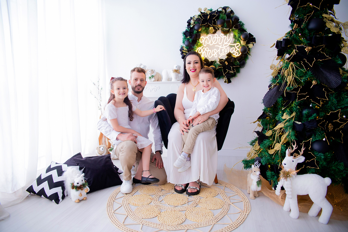 acompanhamento mensal de bebe caxias do sul figurino cenario tematico  personagem foto infantil serra gaucha fotografia familia mundo azul rosa ensaio fotografico crianca newborn baby menino menina smash the cake esmague o bolo banheira urso circo