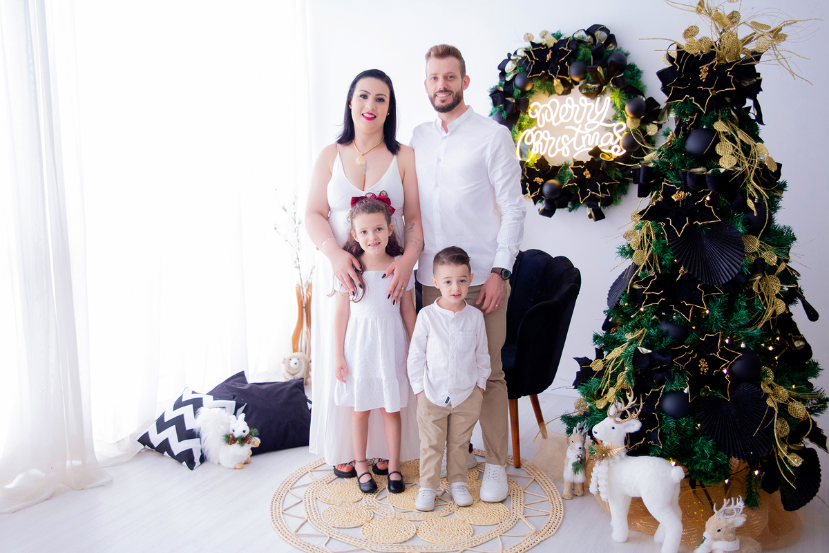 acompanhamento mensal de bebe caxias do sul figurino cenario tematico  personagem foto infantil serra gaucha fotografia familia mundo azul rosa ensaio fotografico crianca newborn baby menino menina smash the cake esmague o bolo banheira urso circo