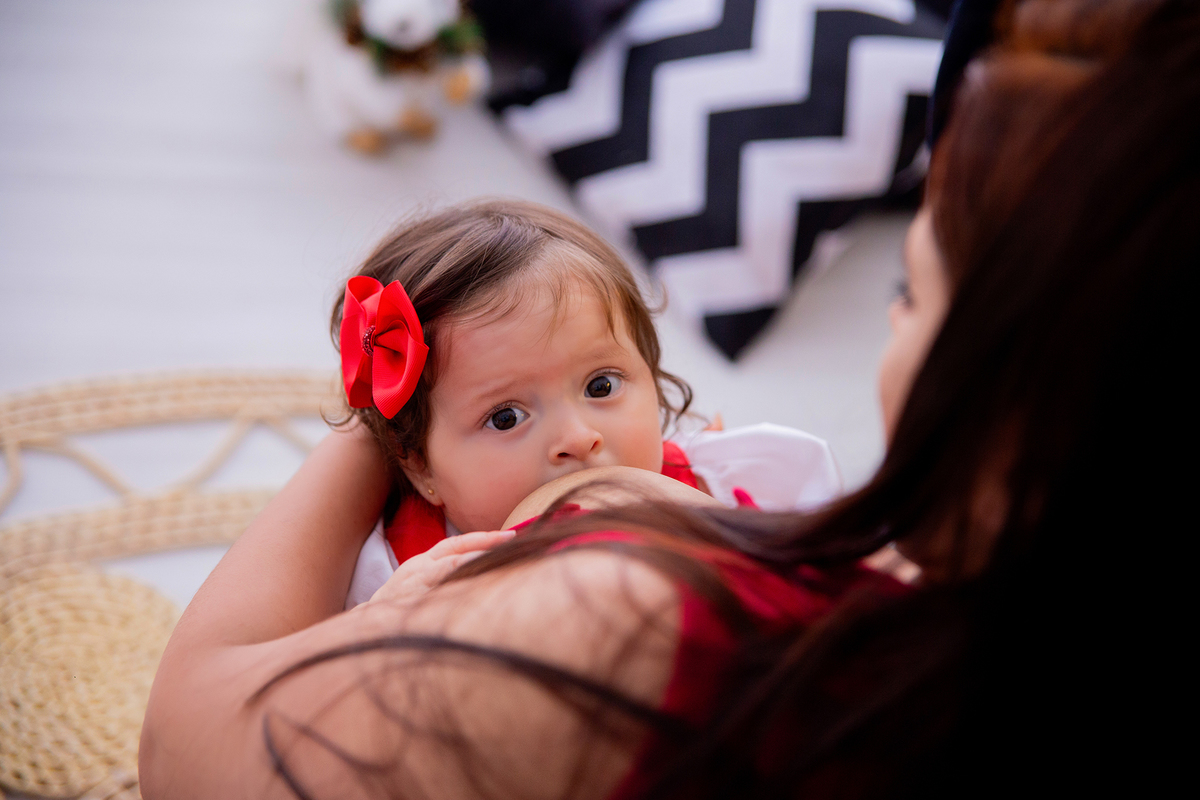 acompanhamento mensal de bebe caxias do sul figurino cenario tematico  personagem foto infantil serra gaucha fotografia familia mundo azul rosa ensaio fotografico crianca newborn baby menino menina smash the cake esmague o bolo banheira urso circo